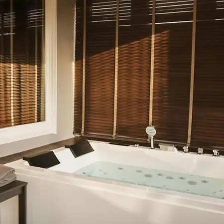 Familial 6 Pers Balneo Proche Pairi Daiza