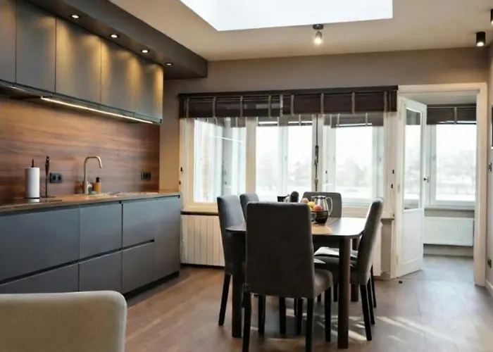 Familial 6 Pers Balneo Proche Pairi Daiza * Brugelette