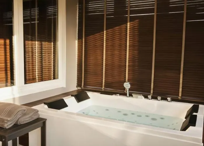 Familial 6 Pers Balneo Proche Pairi Daiza